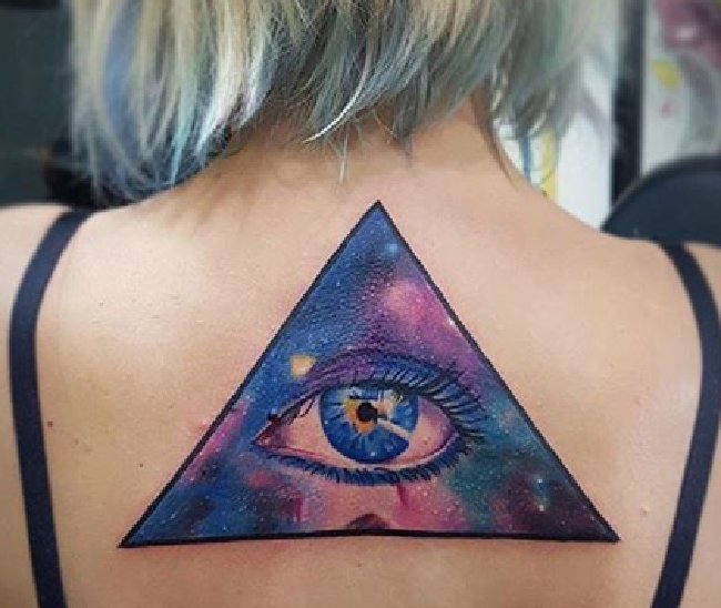 oeil delta tatouage