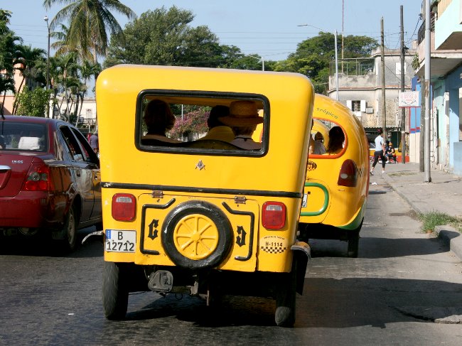 cocotaxi cuba