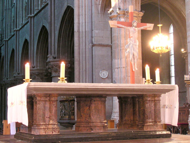 Autel_cathédrale_moulins