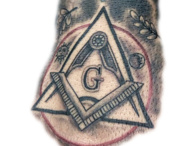 Tatouage G